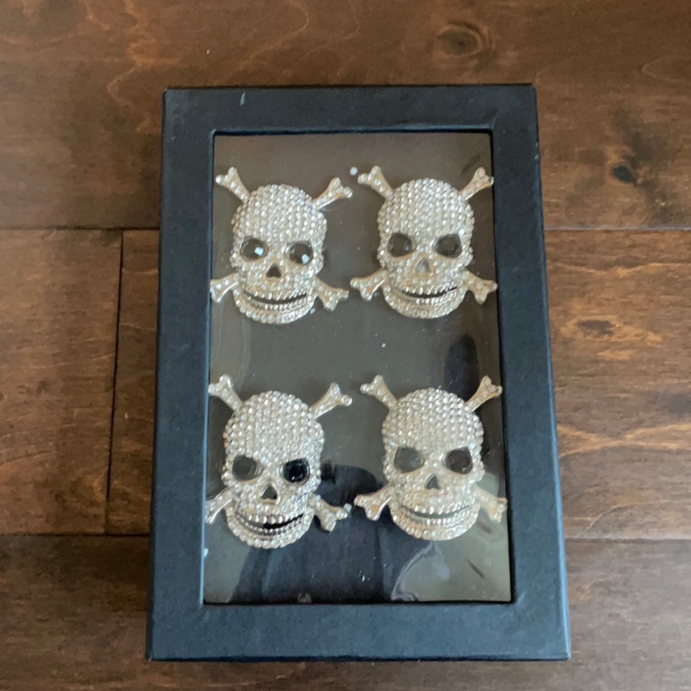 Tahari Halloween Napkin Rings Holder Skull